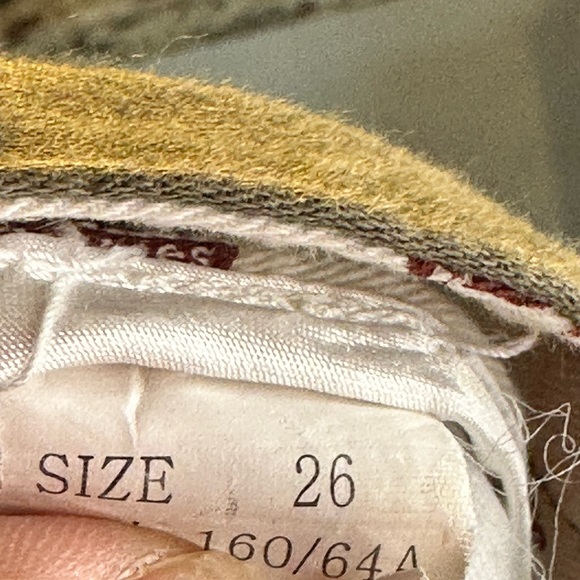 Dickies Olive Green Pleated Tapered Cropped Capri Pants, size 26 - Picture 4 of 7